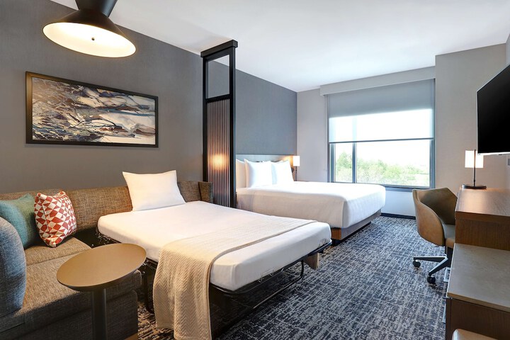 Room 12 of 43
