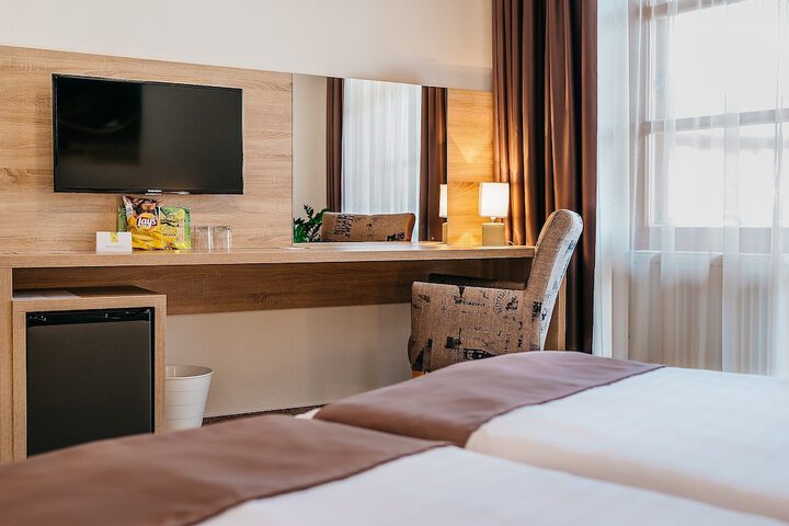 Room 28 of 111