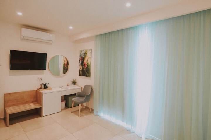 Room 19 of 50