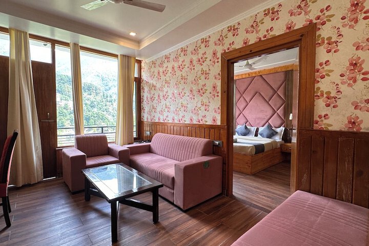 Hotel Wood Castle