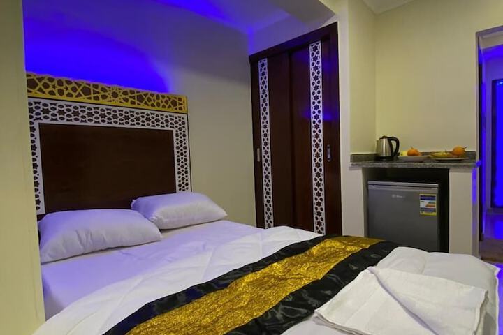 Room 4 of 31