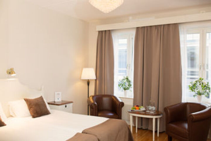 Room 17 of 50