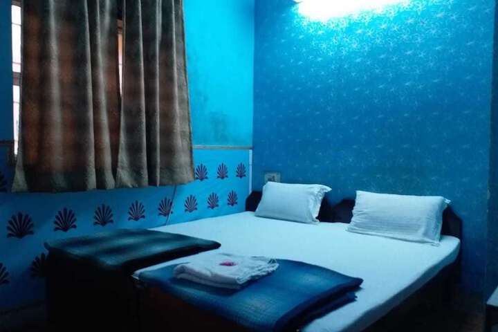 Room 6 of 35