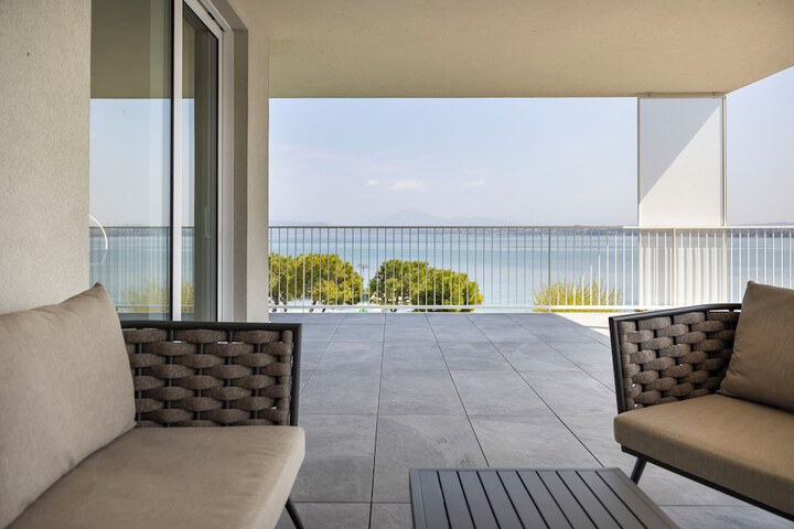 Terrace/Patio 46 of 86