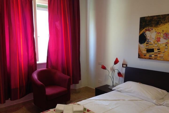 Room 21 of 64