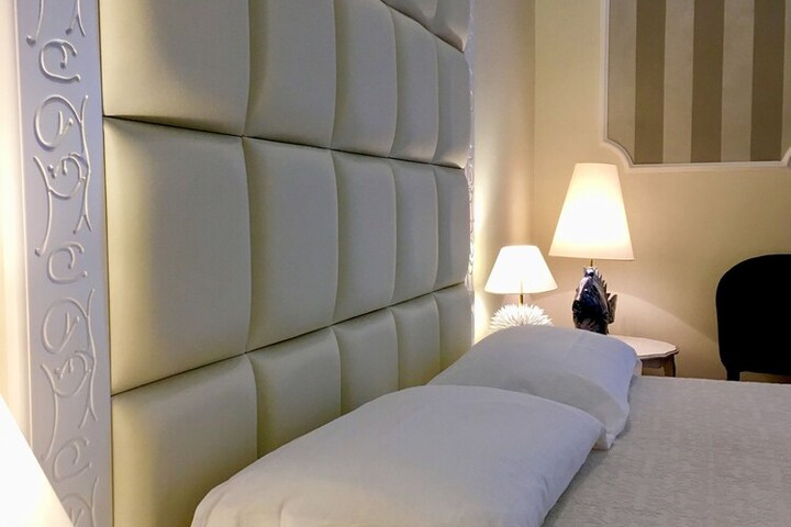 Room 30 of 65