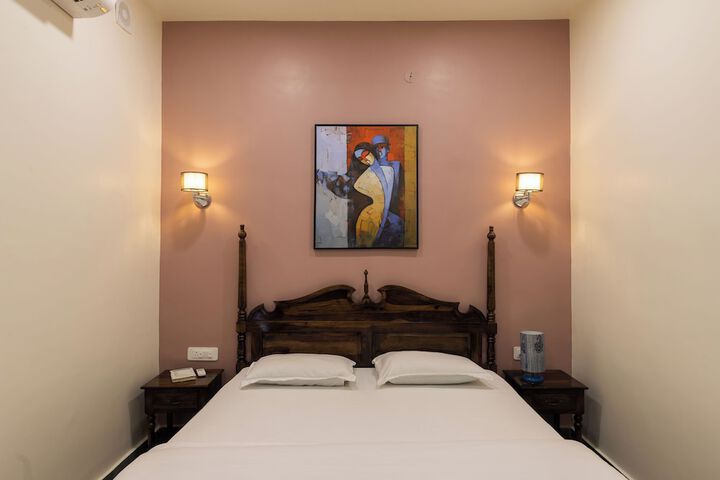 Room 17 of 51