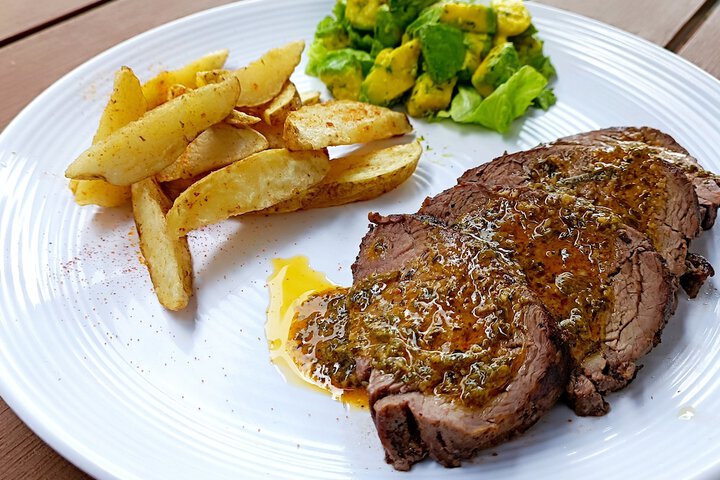 Dining 40 of 70