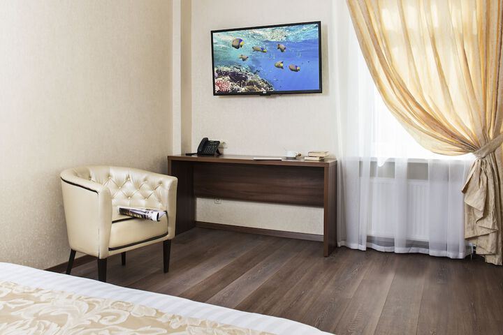 Room 10 of 52