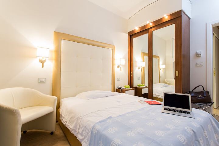 Room 20 of 71