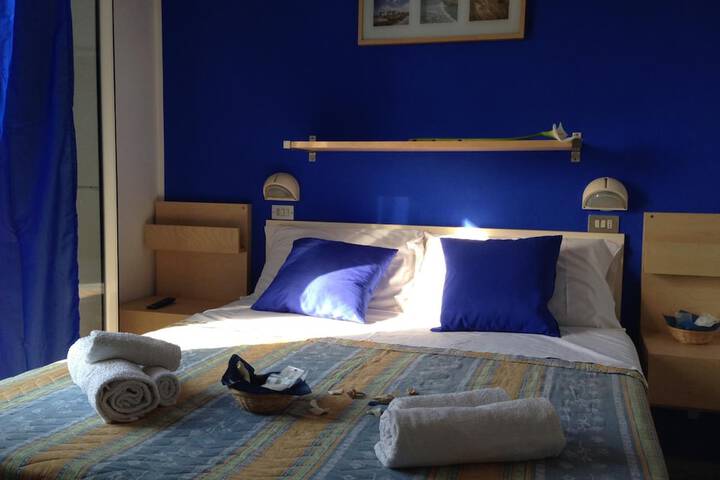 Room 16 of 47