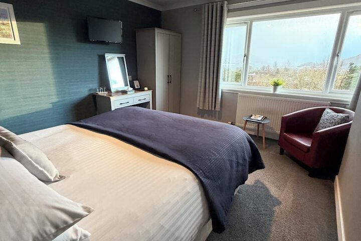 Room 10 of 36