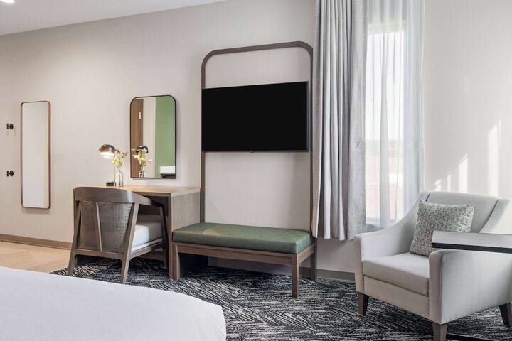 Room 15 of 64