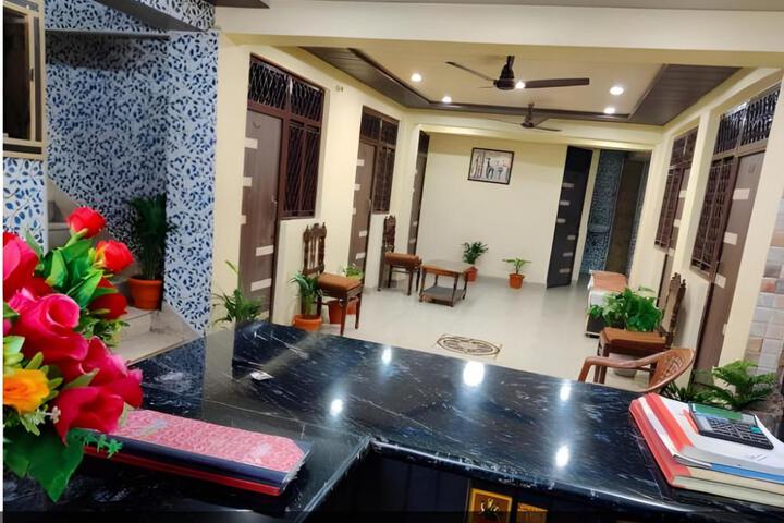 Hotel Royal Agarwal Palace by WB Inn