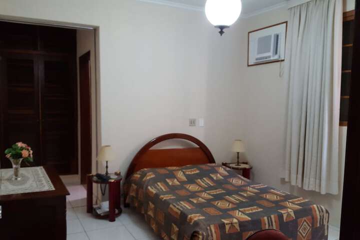 Room 14 of 33
