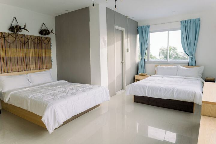 Room 18 of 44