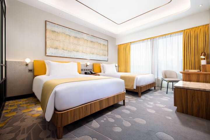 Room 12 of 43