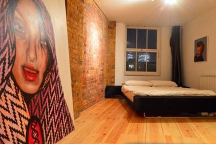 Room 7 of 15
