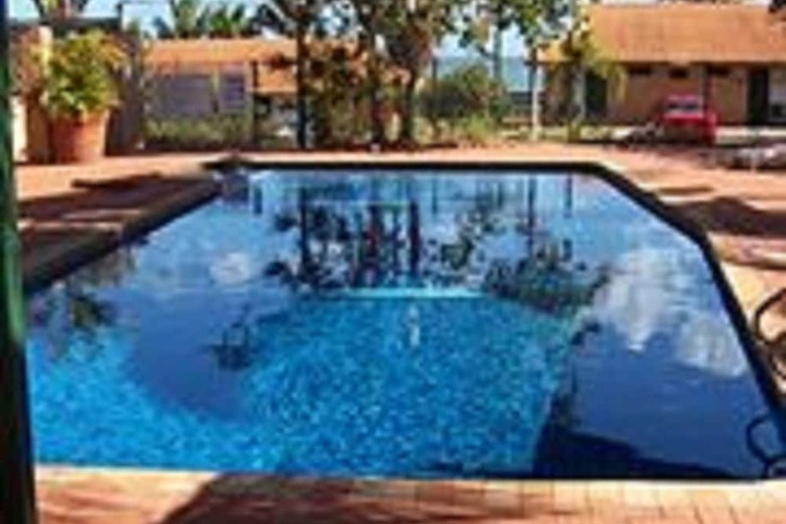 Hotel Pool