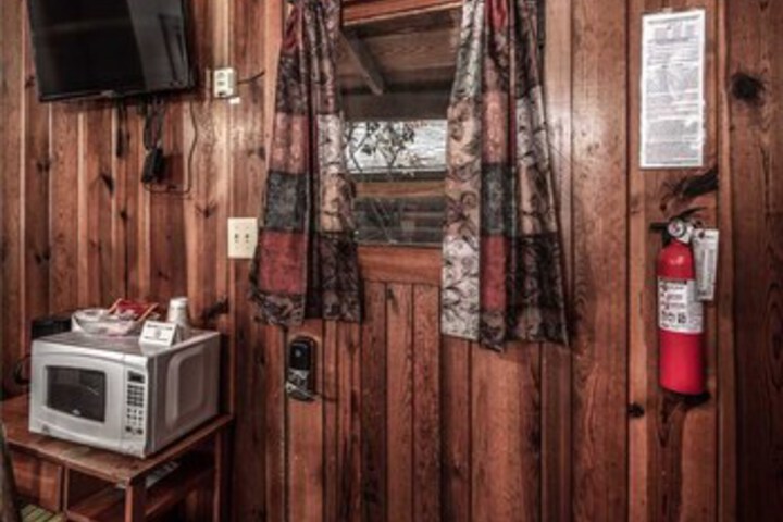 Room 28 of 28
