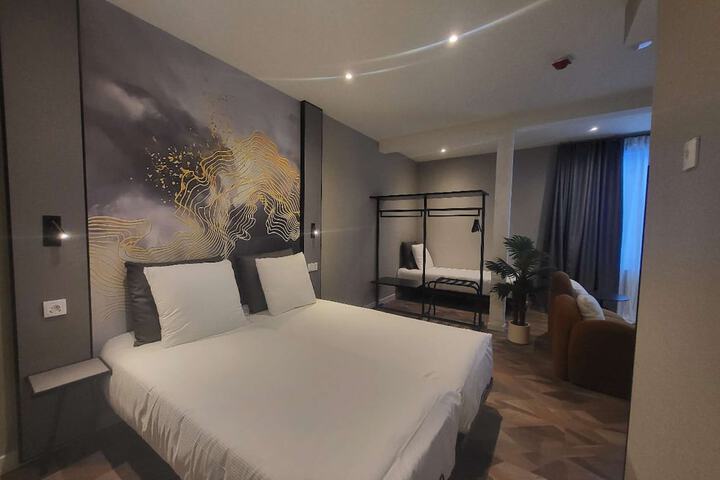Room 19 of 31