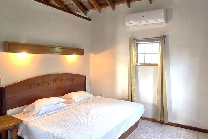 Room 10 of 80