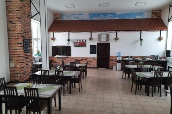 GOSTINIY DVOR ALTAY