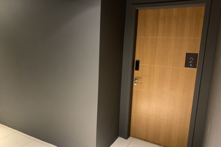 Room 70 of 128