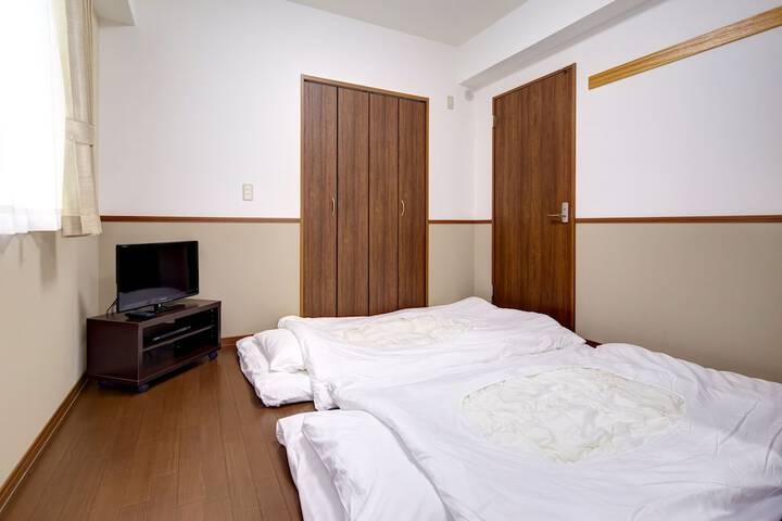 Room 10 of 62