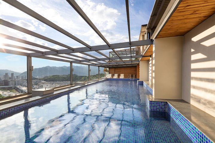 Pool 15 of 19