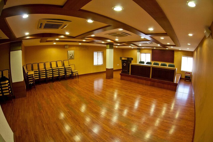 Ballroom/Hall 20 of 27