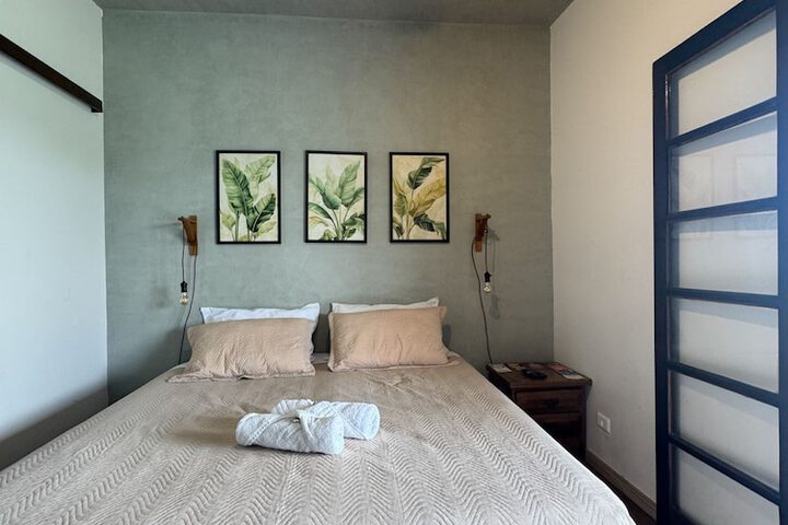 Room 25 of 83