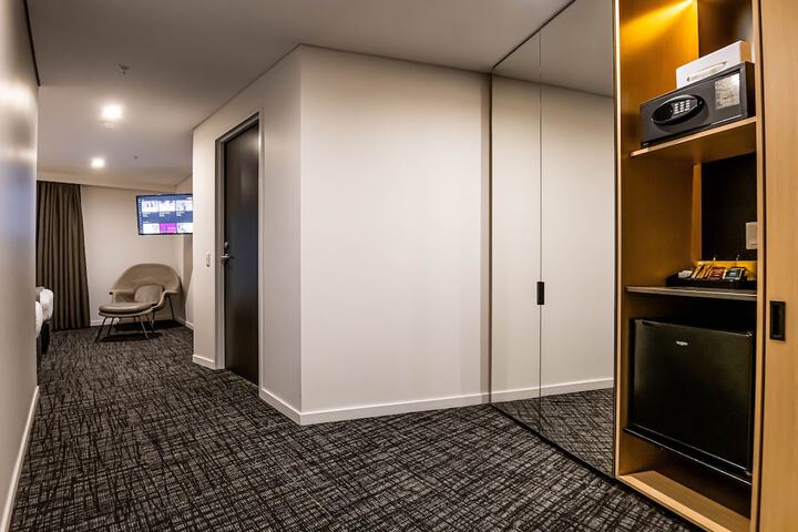 Room 10 of 58