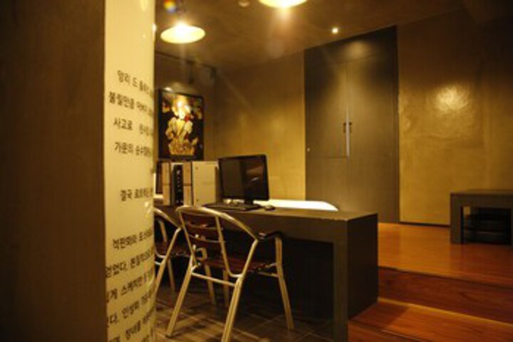 Room 15 of 53