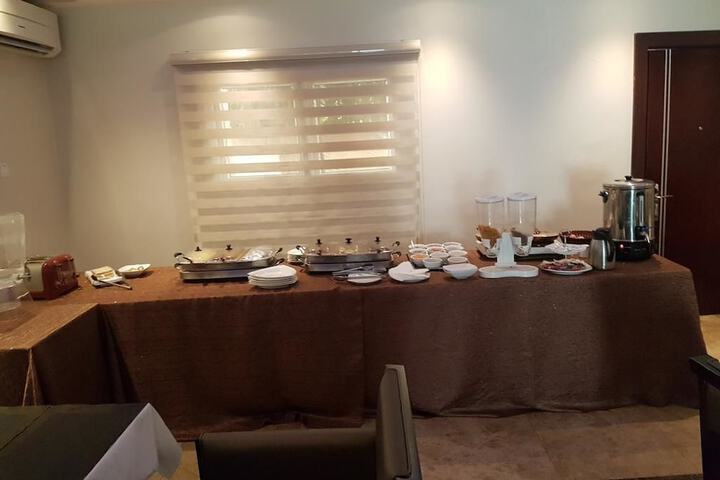 Breakfast/Coffee Service 19 of 33