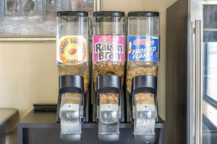 Breakfast/Coffee Service 35 of 54