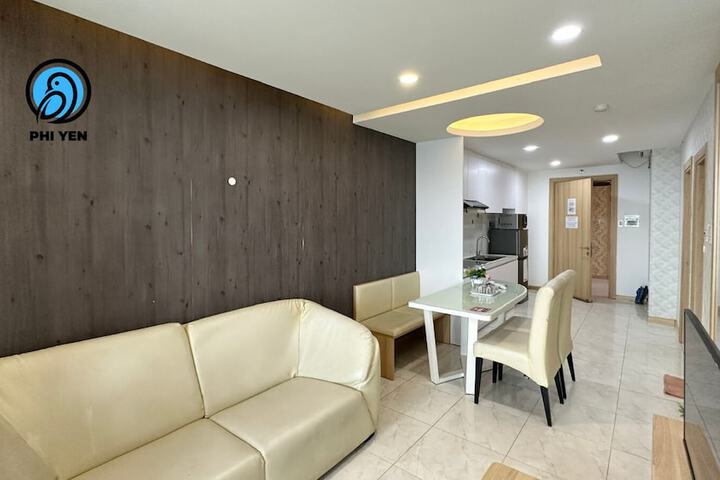 Room 15 of 32
