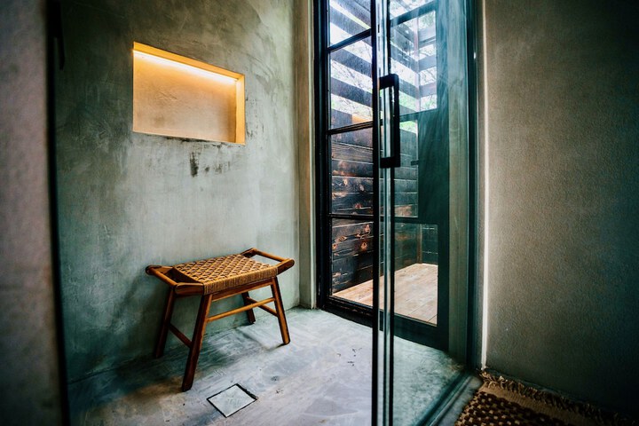 Room 39 of 49