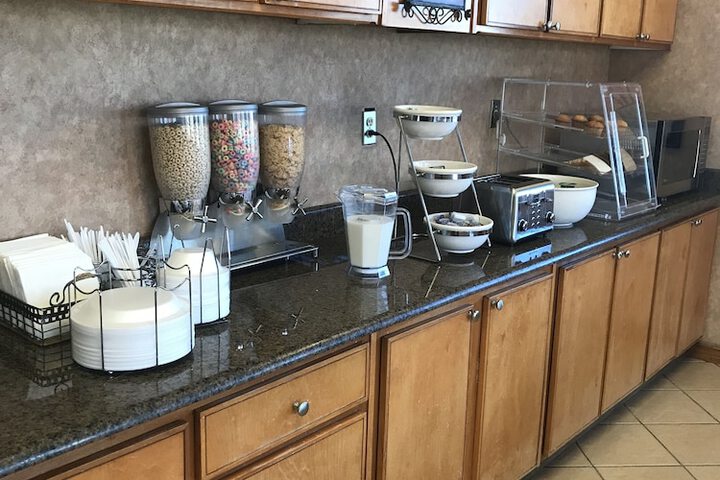 Breakfast/Coffee Service 16 of 19