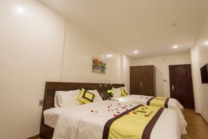 Room 9 of 21