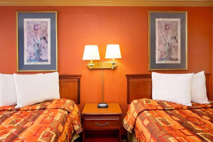 Standard Double Bed (8 of 8)