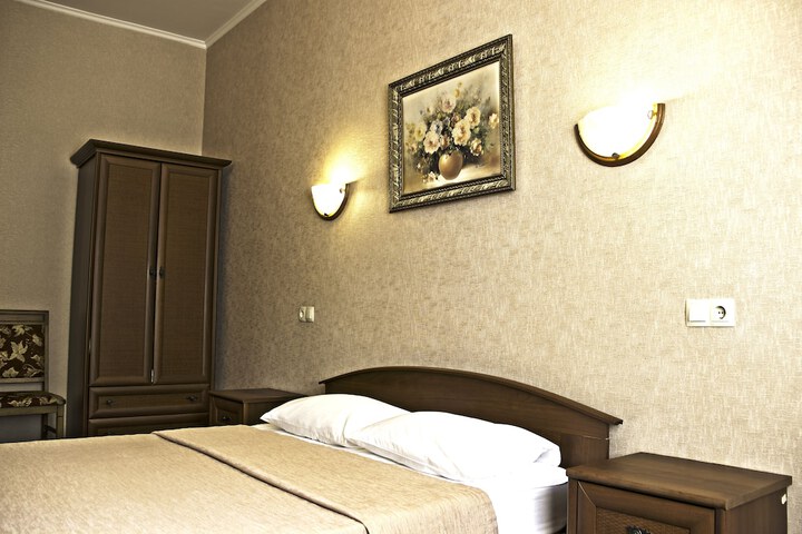 Room 6 of 54