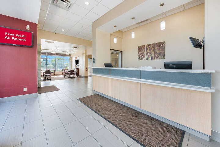 Concierge desk