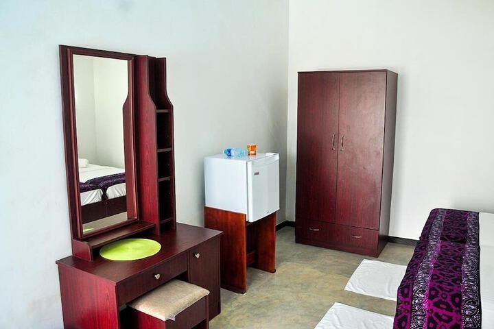 Room 12 of 24