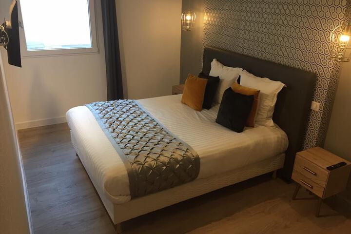 Room 5 of 39