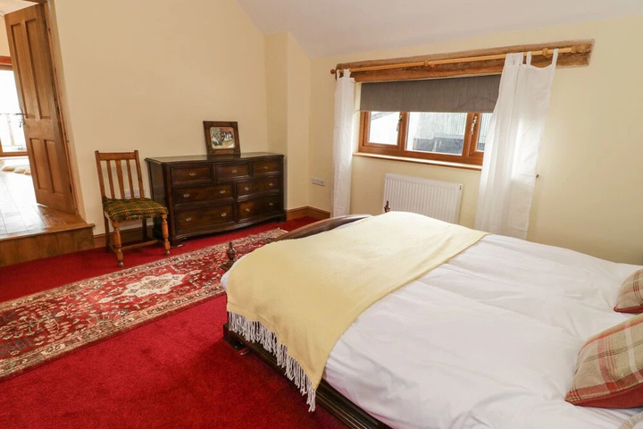Room 2 of 25
