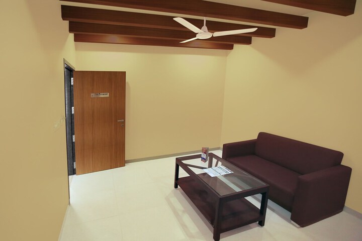 Room 21 of 32