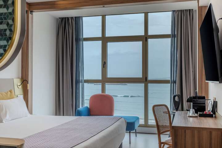 Room 32 of 101