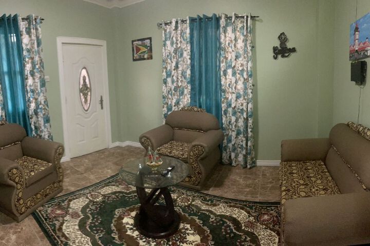 Room 6 of 7
