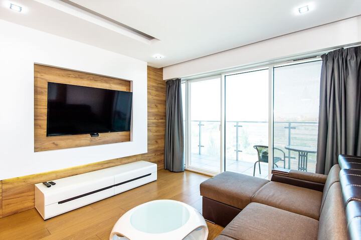 Room 73 of 155